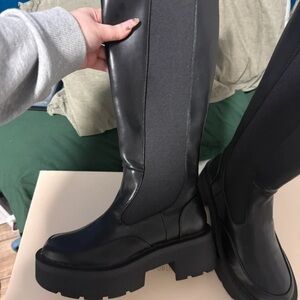 Chic Black Platform Heeled Boots